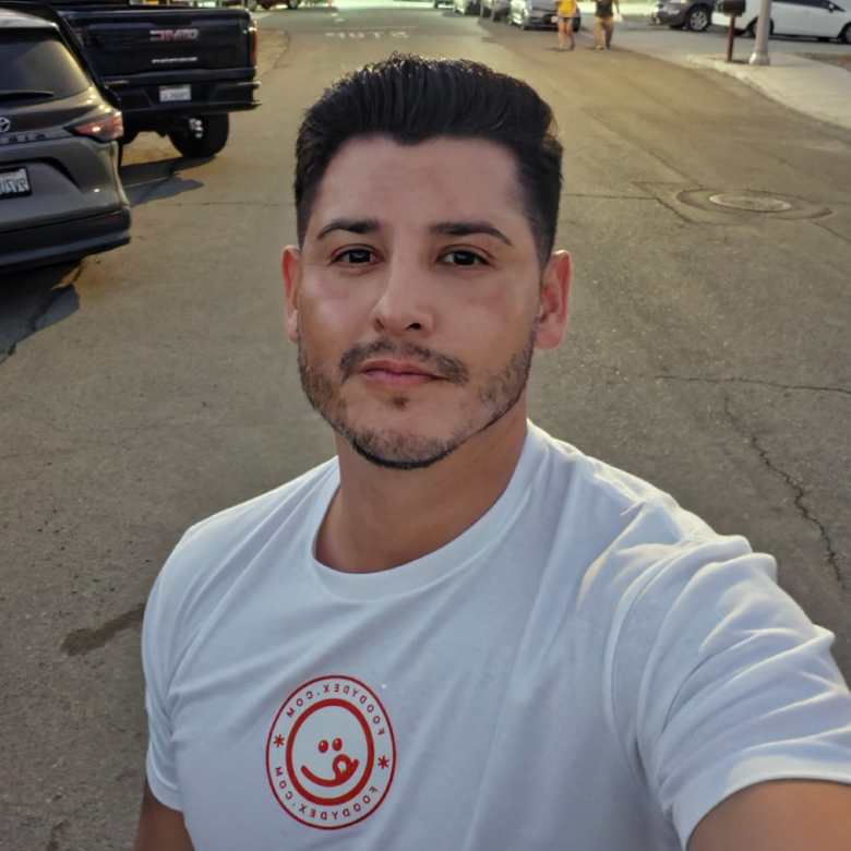 Daniel Carrillo, Founder and Sales at FoodyDex